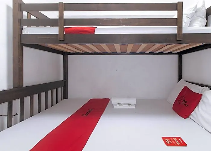 Hotel Reddoorz @ Lyoto Near Naia Manille
